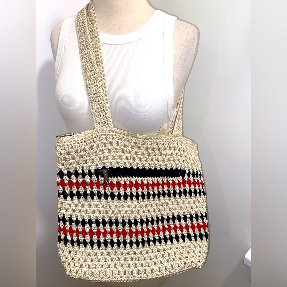 CROFT & BARROW Stylish Crochet Shoulder Bag in Cream, Black, and Red - NEW